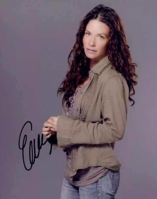 Evangeline Lilly autograph