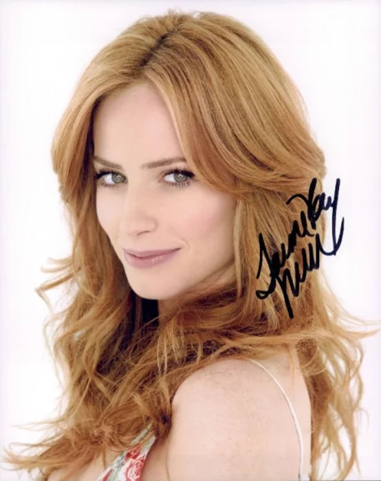 Jaime Ray Newman autograph