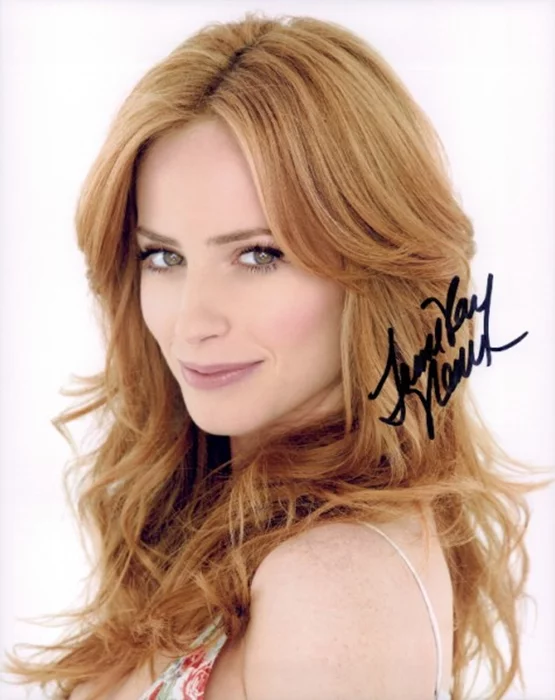 Jaime Ray Newman autograph