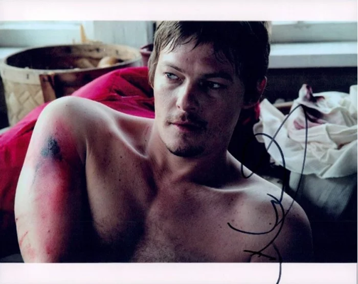 Norman Reedus autograph