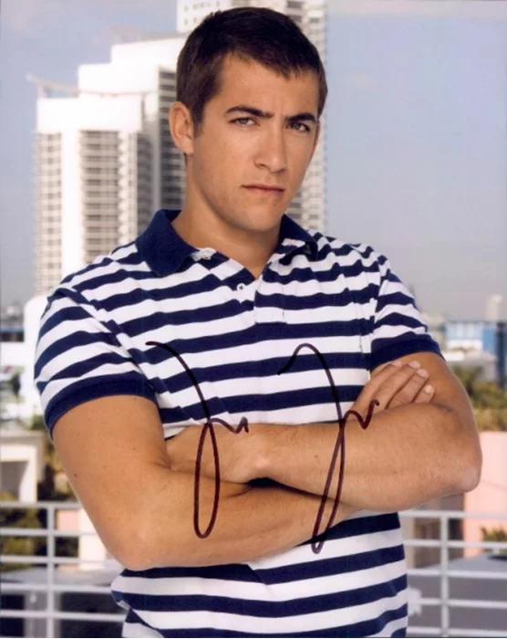 Jonathan Togo autograph