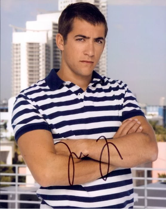 Jonathan Togo autograph