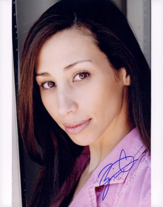 Ziah Colon autograph