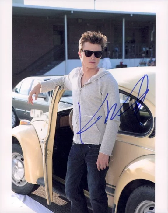 Kenny Wormald autograph