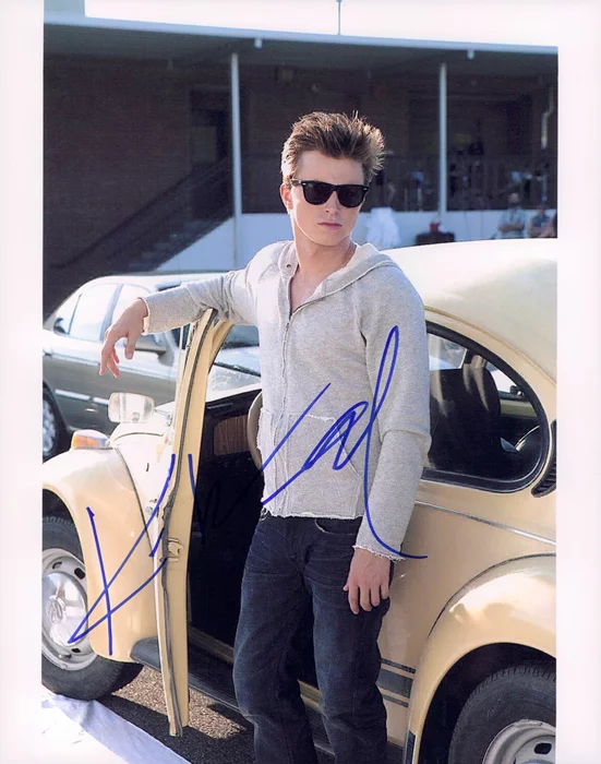 Kenny Wormald autograph