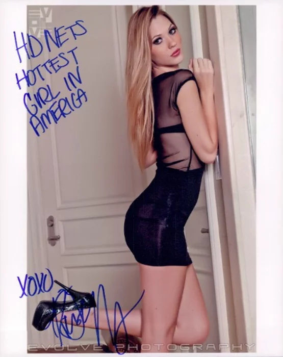 Kristen Myers autograph