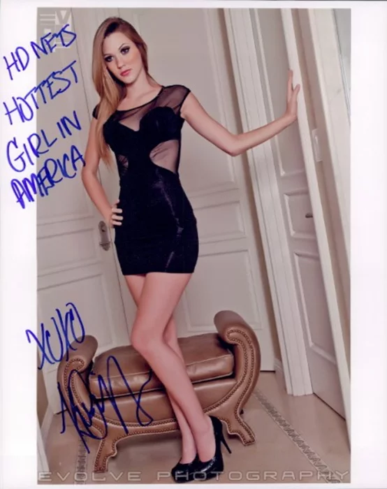 Kristen Myers autograph