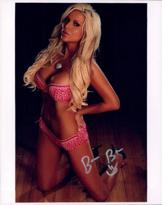 Brooke Banx autograph