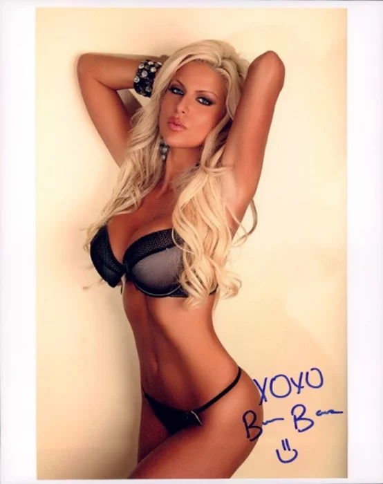 Brooke Banx autograph