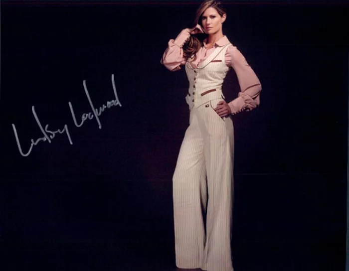 Lindsey Lockwood autograph