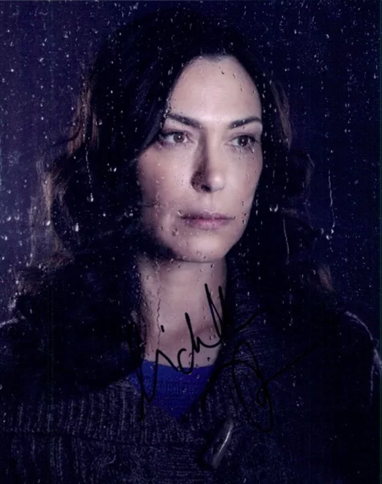 Michelle Forbes autograph