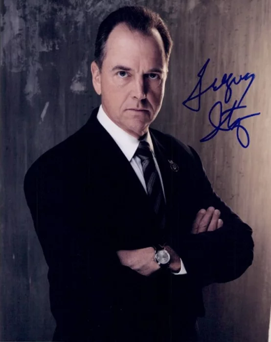 Gregory Itzin autograph