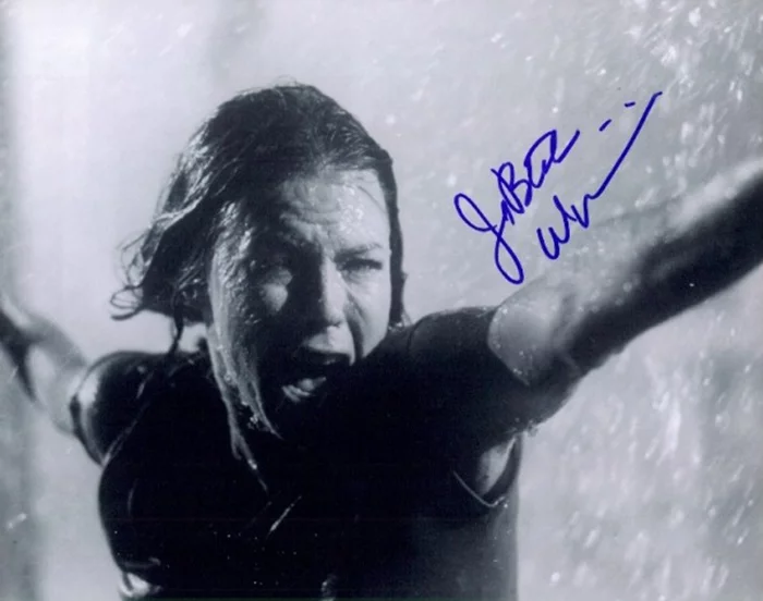 JoBeth Williams autograph