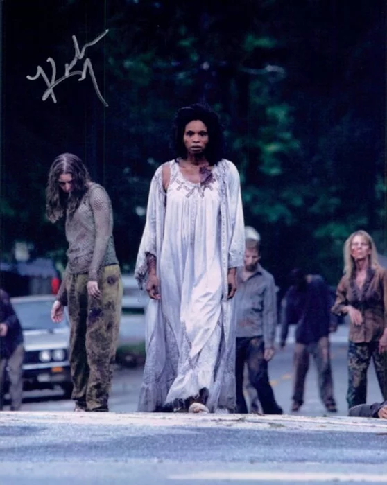 Keisha Tillis autograph