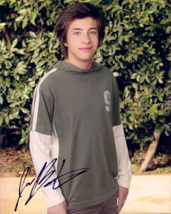 Jimmy Bennett autograph