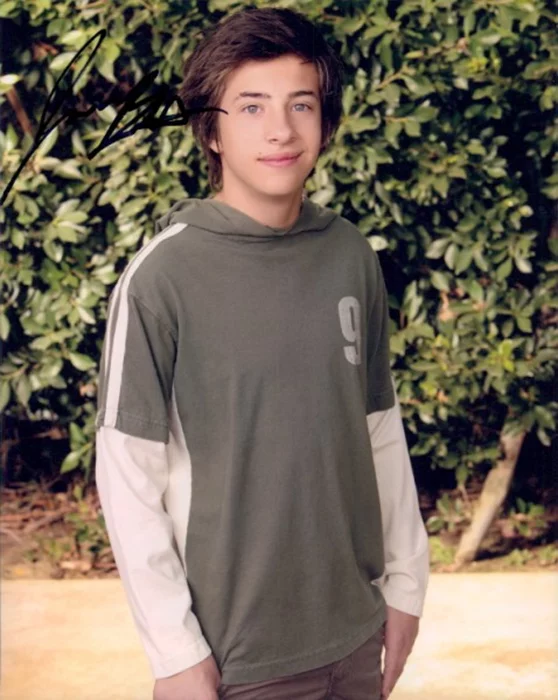 Jimmy Bennett autograph