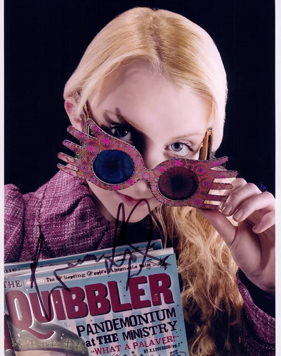 Evanna Lynch autograph