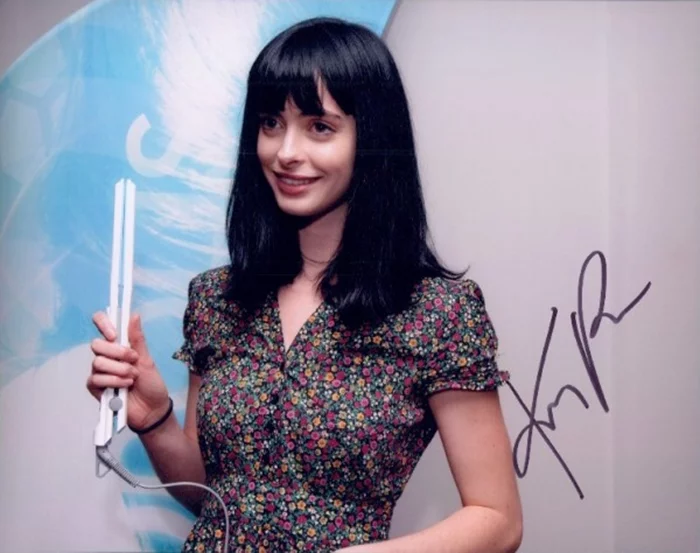 Krysten Ritter autograph