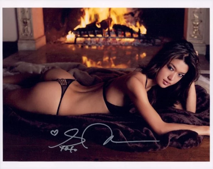 Grace Park autograph