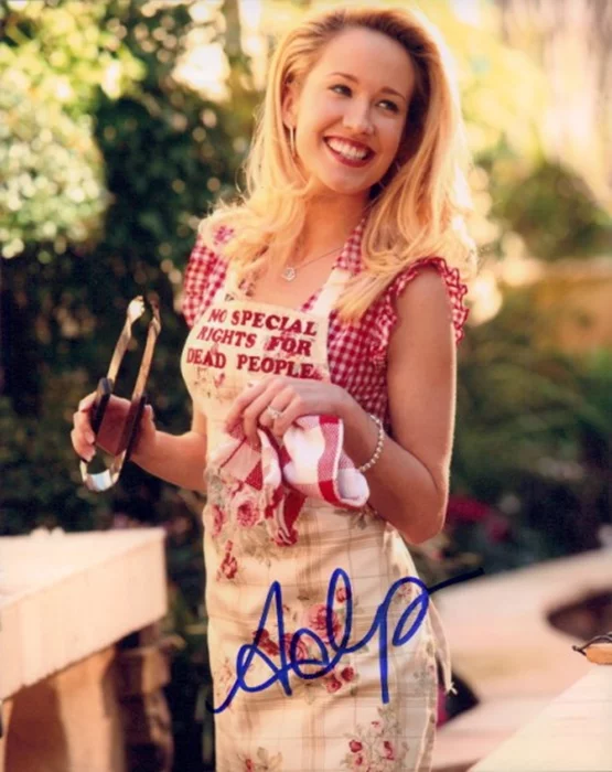 Anna Camp autograph