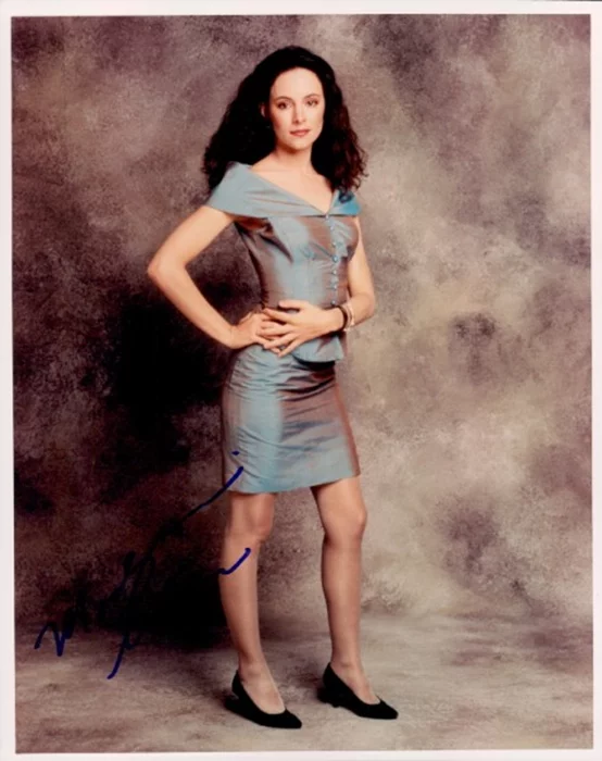 Madeline Stowe autograph