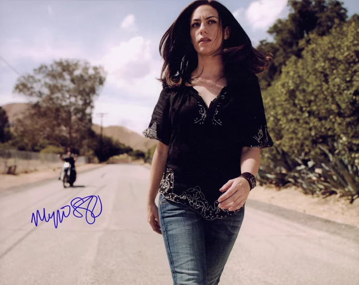 Maggie Siff autograph