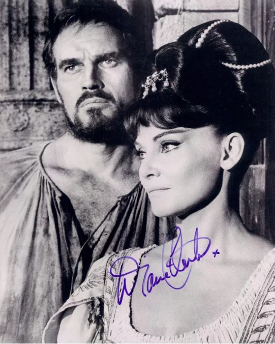 Diane Cilento autograph