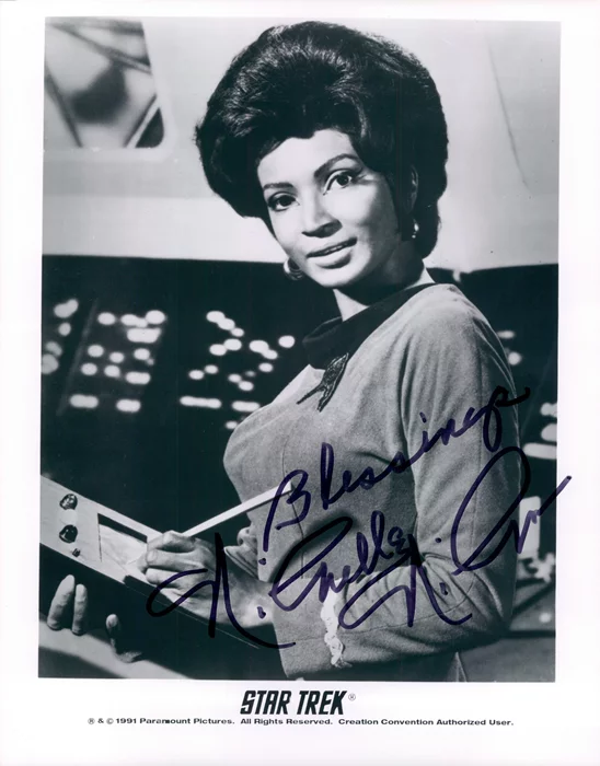 Nichelle Nichols autograph
