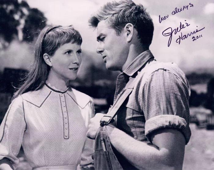 Julie Harris autograph