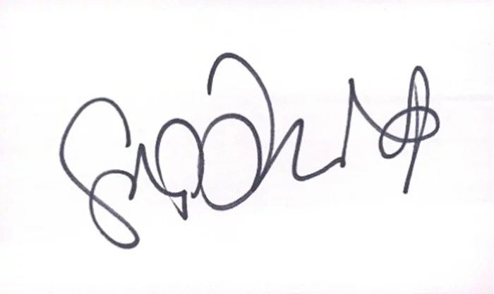 Sophie Simmons autograph