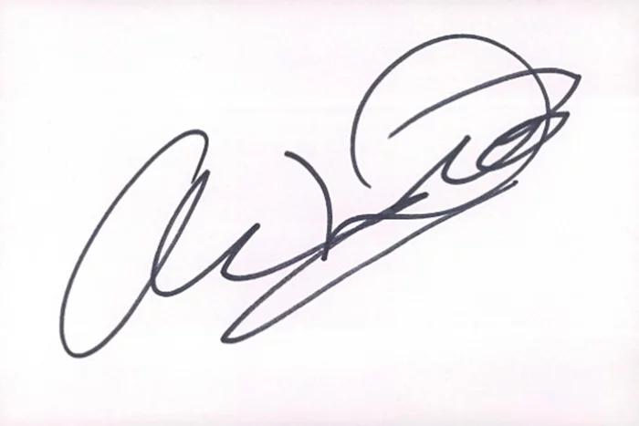 Alicia Witt autograph