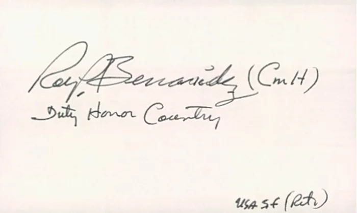 Roy Benavidez autograph