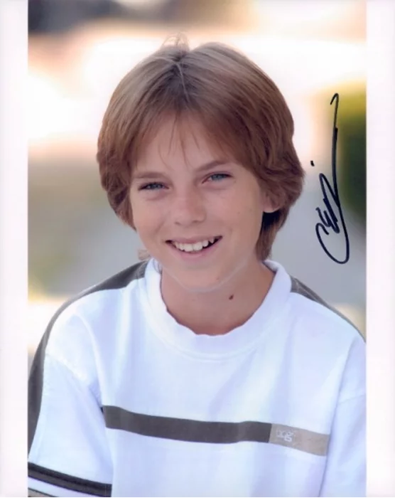 Chase Ellison autograph