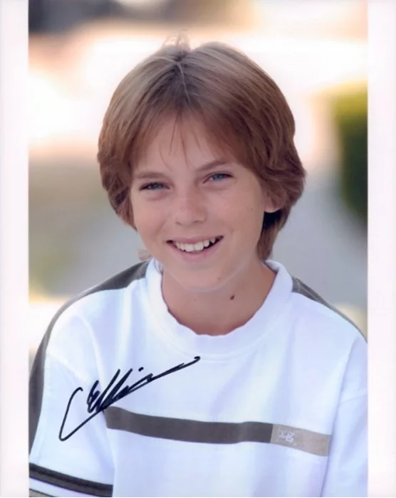 Chase Ellison autograph