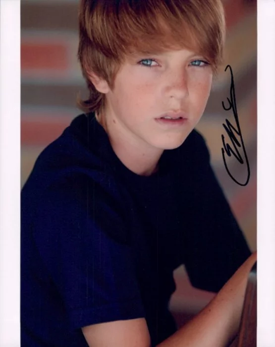 Chase Ellison autograph