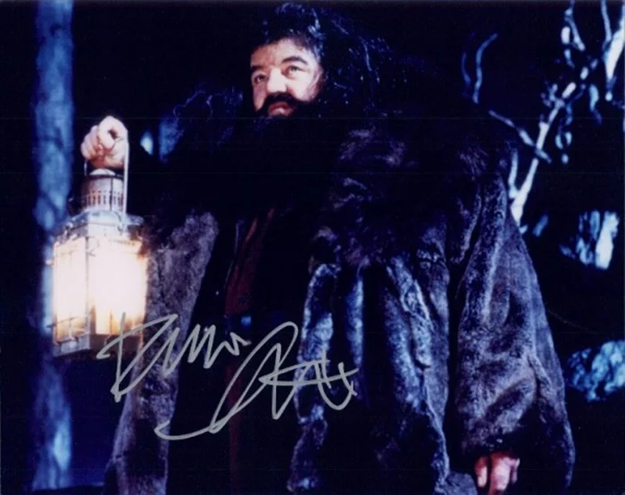 Robbie Coltrane autograph