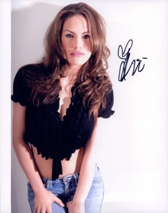 Vanessa  Gomez autograph