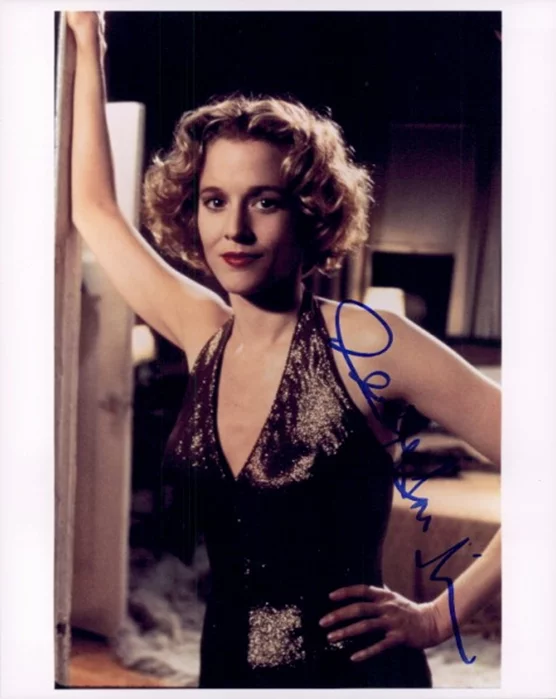 Penelope Ann Miller autograph