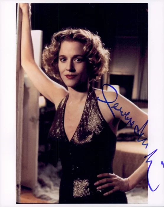 Penelope Ann Miller autograph