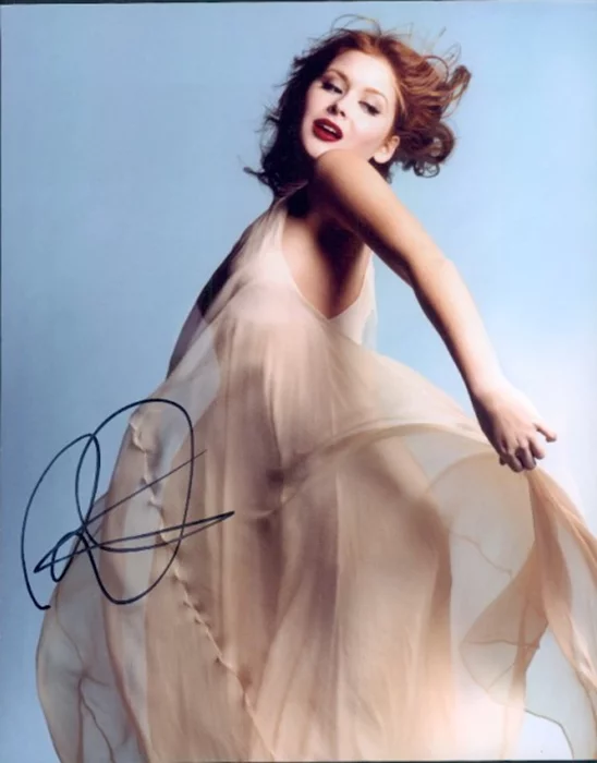 Renee Olstead autograph