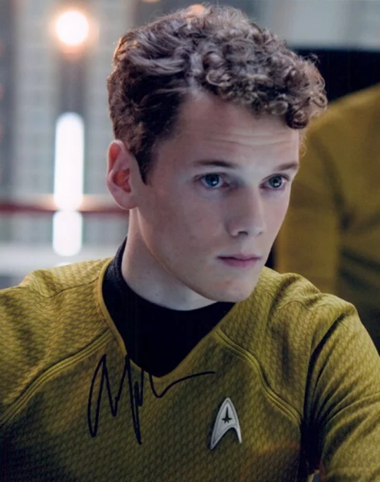 Anton Yelchin autograph