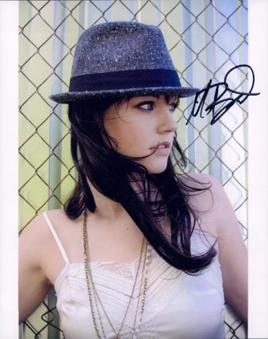 Michele   Boyd autograph