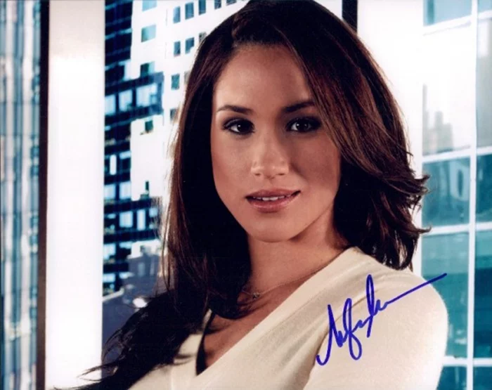 Meghan Markle autograph