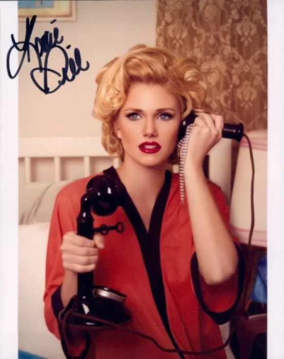 Katie Gill autograph
