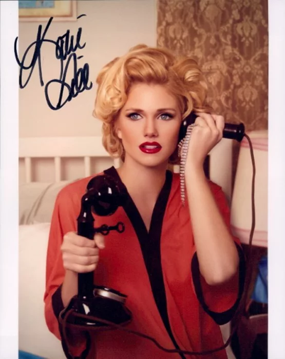 Katie Gill autograph