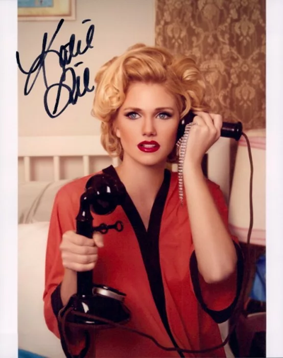 Katie Gill autograph