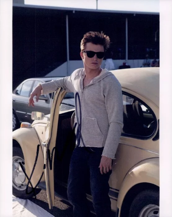 Kenny Wormald autograph