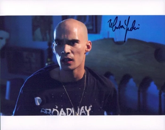 Martin  Yurkovic autograph