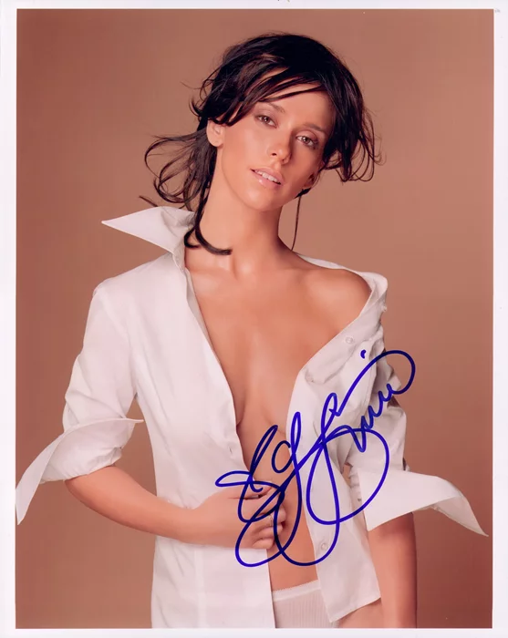 Jennifer Love Hewitt autograph