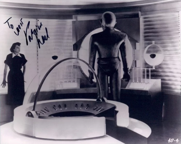 Patricia Neal autograph